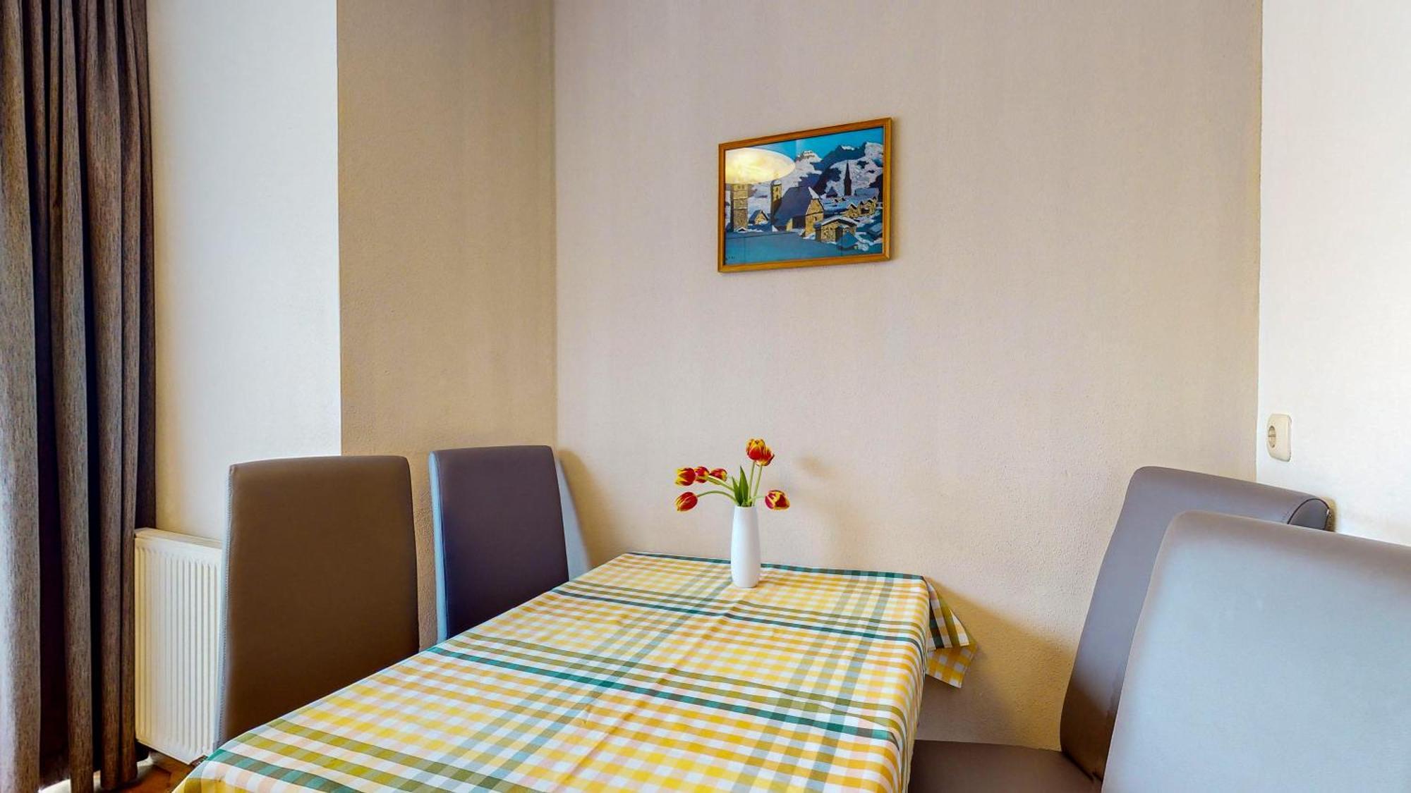 Cafe Pension Heim เคิร์ชแบร์ก อิน ทิโรล ภายนอก รูปภาพ